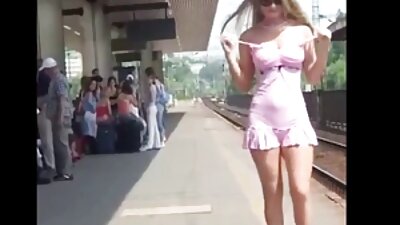 Garotas fumegantes usavam ternos de aniversário os melhores porno brasileiro para seduzir o cara a um trio
